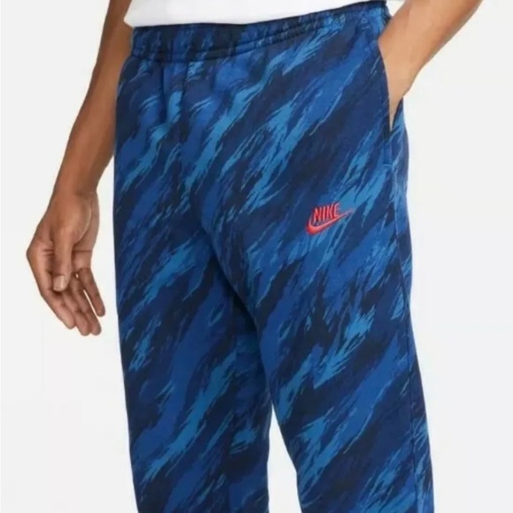 Men's Nike Sportswear Essentials Club Fleece Pants Blue Court Camo DD5145 - Picture 3 of 4